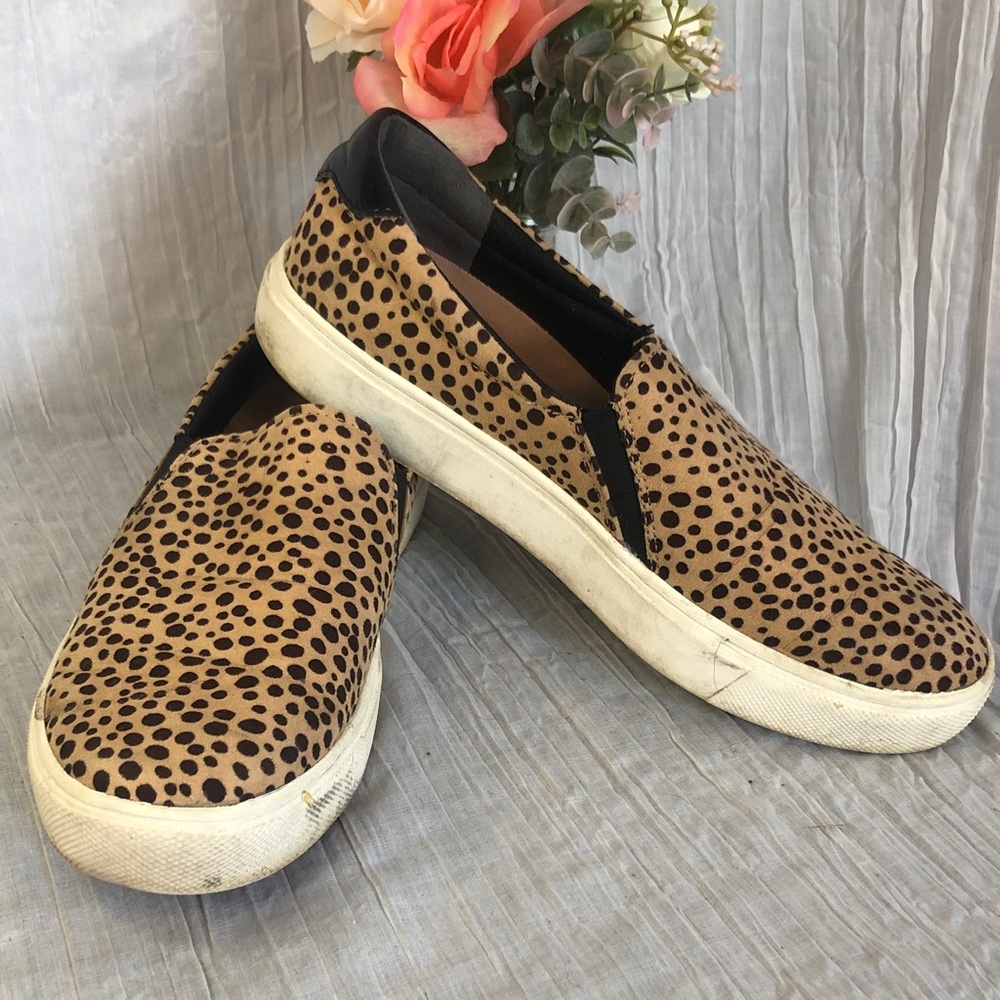 DR SCHOLLS size 9 cheetah animal print slip on casual sneakers